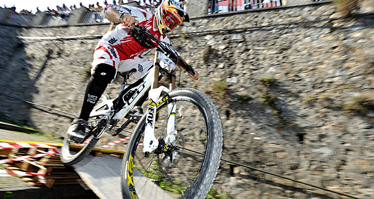 Fox urban downhill Imperia, la parola a Carlo Gambirasio e agli organizzatori