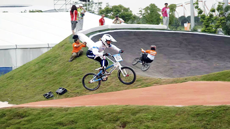 Teocchi a Nanchino in BMX