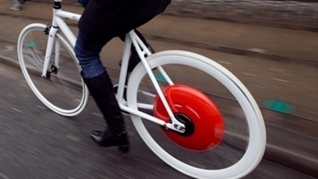 Ducati e-Wheel: il kit che trasforma le normali biciclette in eBike